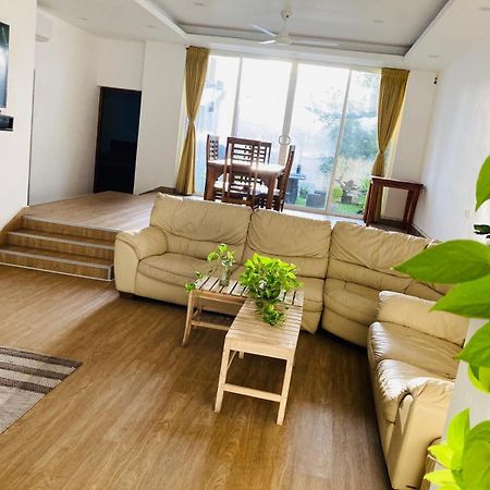 Green Bloom Dehiwala-Mount Lavinia Екстер'єр фото