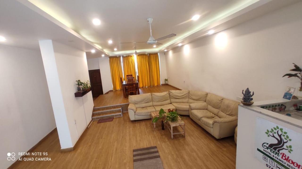 Green Bloom Dehiwala-Mount Lavinia Екстер'єр фото