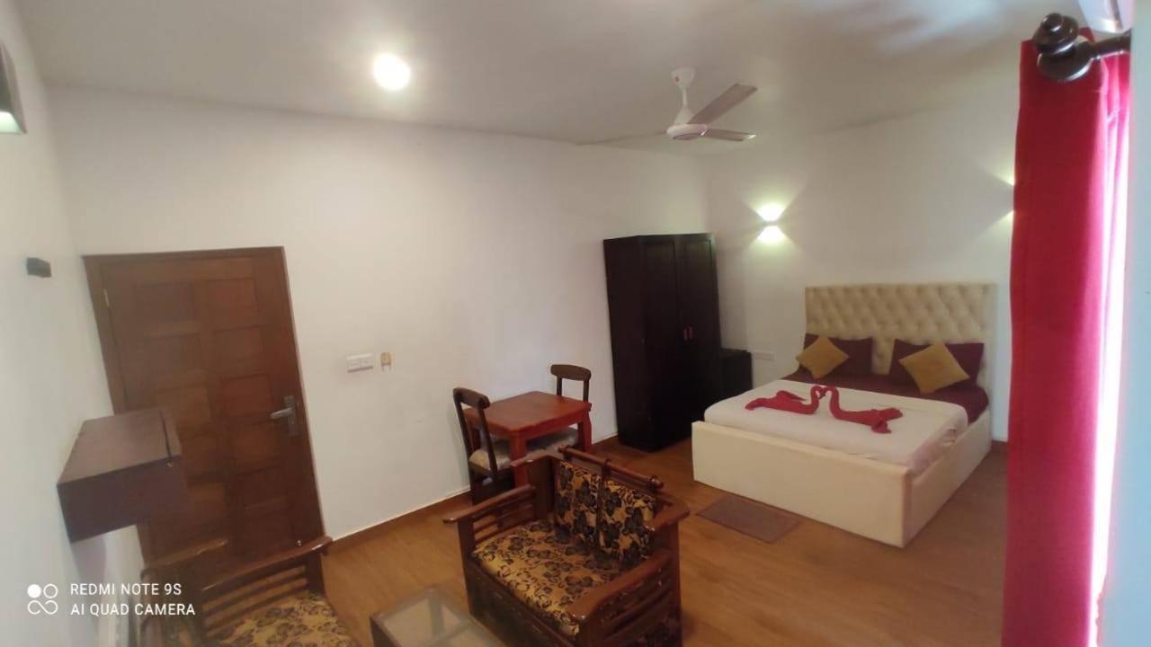 Green Bloom Dehiwala-Mount Lavinia Екстер'єр фото